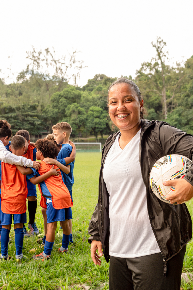 Feminine soccer coaches — WE ARE GIRLS IN SPORT