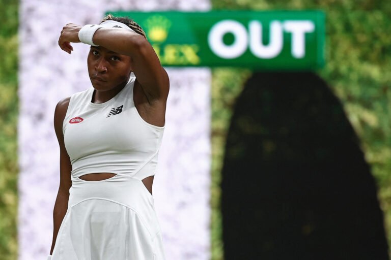 Wimbledon Favorites Fall as Match Advances to Quarterfinals