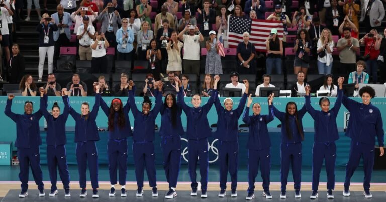 FIBA: Staff USA survives check from France to win gold