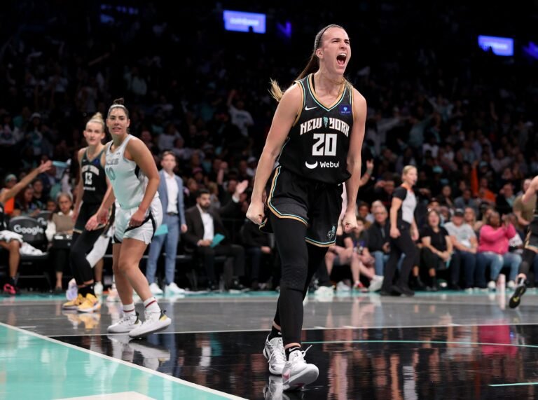 No. 1 NY Liberty take 2-0 semis lead, whilst No. 2 Minnesota Lynx defeat No. 3 Connecticut Solar to even sequence