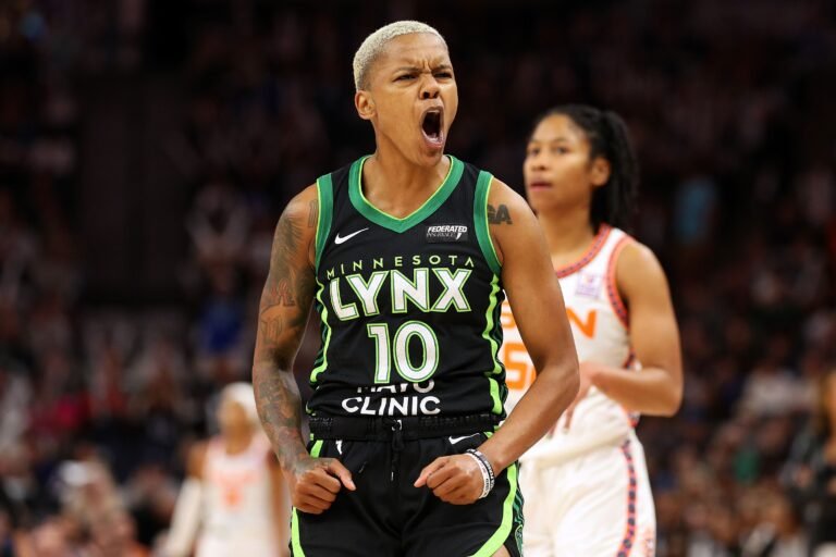 No. 2 Minnesota Lynx defeat No. 3 Connecticut Solar in Recreation 5, will face No. 1 NY Liberty in WNBA Finals
