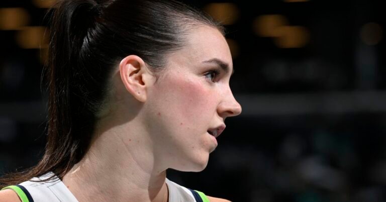 FIBA: Bridget Carleton makes EuroLeague Ladies season debut for Győr