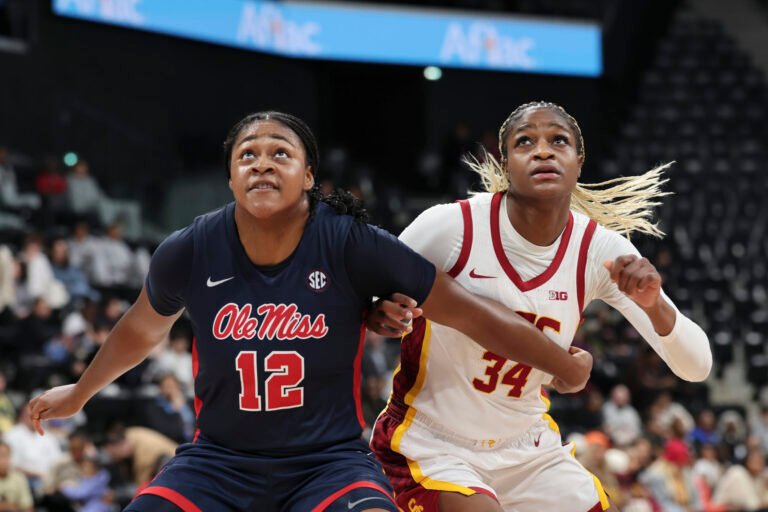 Faculty Basketball Returns as 2024/25 NCAA Season Guidelines Off
