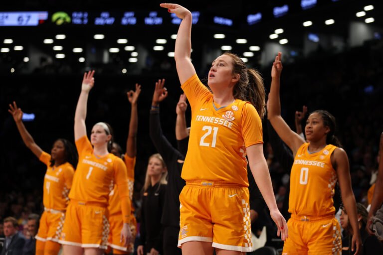 Tennessee Ends NCAA Basketball AP Ballot Scores Drought
