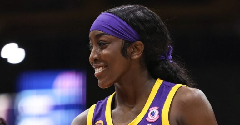 NCAAW: Can No. 6 LSU beat No. 16 Tennessee to stick undefeated?