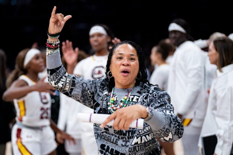 South Carolina Indicators Morning time Staley to File Contract Extension