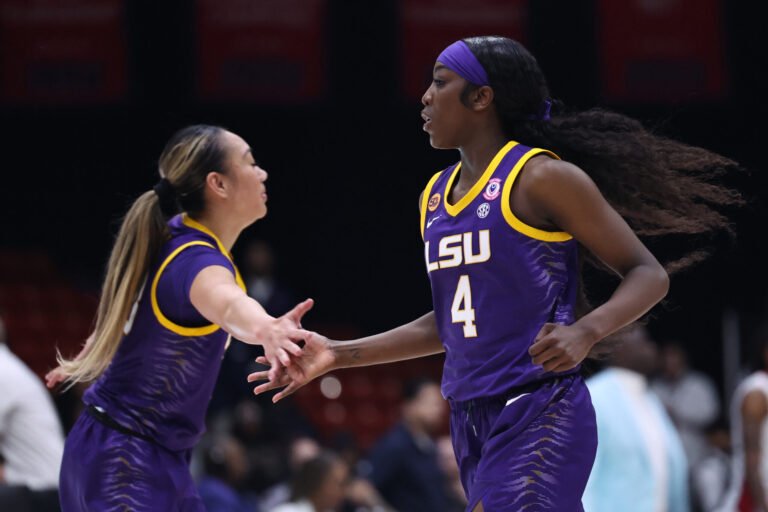 LSU Visits Rival South Carolina in Best 5 NCAA Basketball Fight