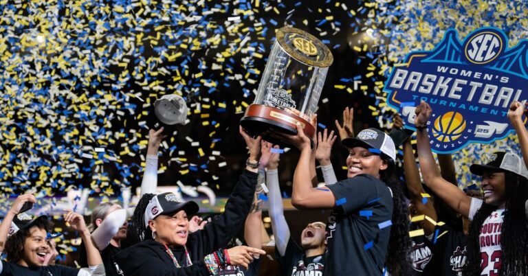NCAAW: South Carolina cruises to third-straight SEC Match name