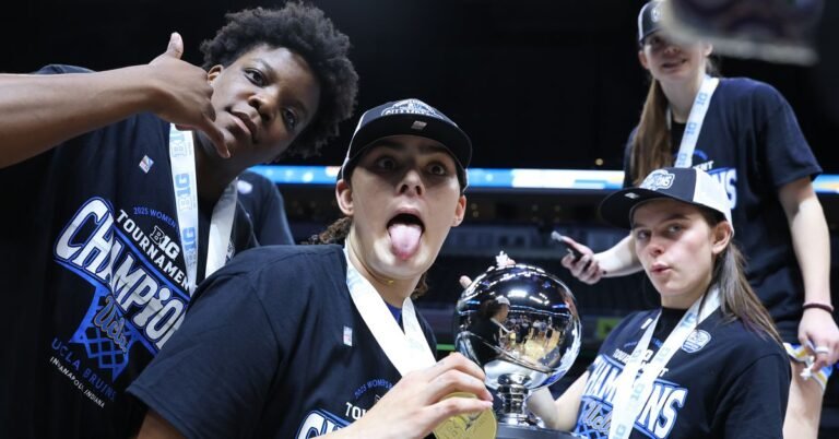 NCAAW: UCLA, South Carolina, Texas and USC earn No. 1 seeds