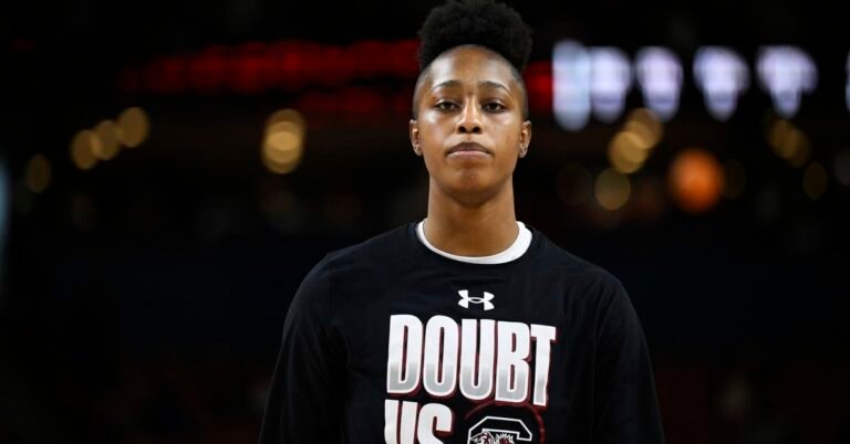 NCAAW: Joyce Edwards of South Carolina is able for the NCAA Match