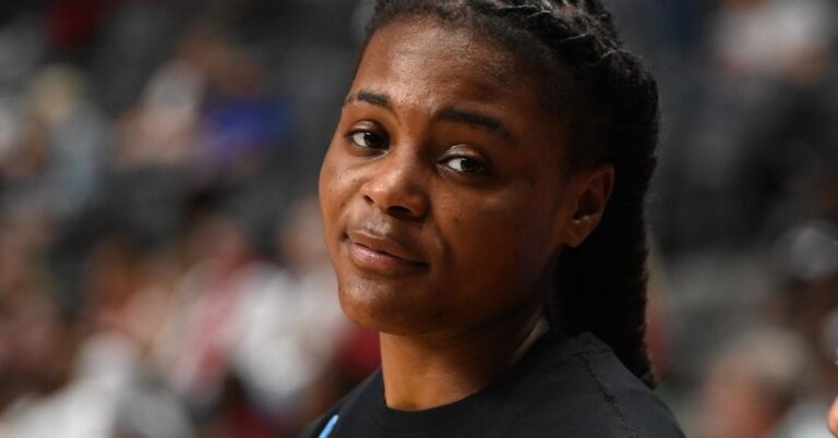 NCAAW: Teammates dish on MiLaysia Fulwiley’s behind-the-back spotlight