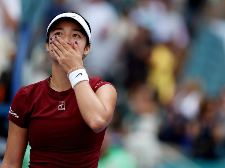 Teenager Wild Card Alexandra Eala Stuns International No. 2 Iga Świątek at 2025 Miami Open