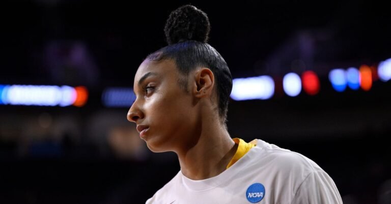NCAAW: JuJu Watkins tears ACL in opposition to Mississippi State, ends season