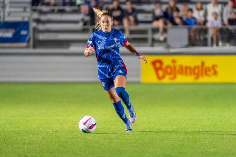 No. 11 North Carolina Tops No. 1 Kansas Town in Top-Scoring NWSL Weekend