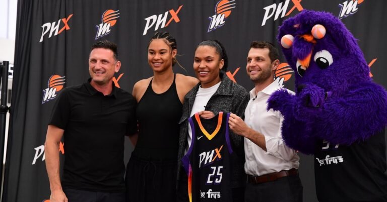 WNBA: New-look Phoenix Mercury search go back to identify rivalry