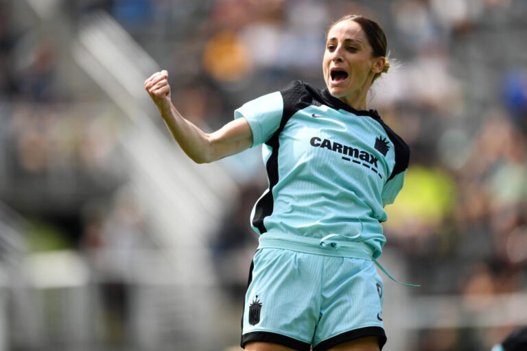 Esther Extends Gotham Contract Amid MVP-High quality NWSL Season