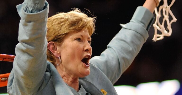 NCAA: Pat Summitt used to be a “emerging tide that lifted all boats,” explains Muffet McGraw