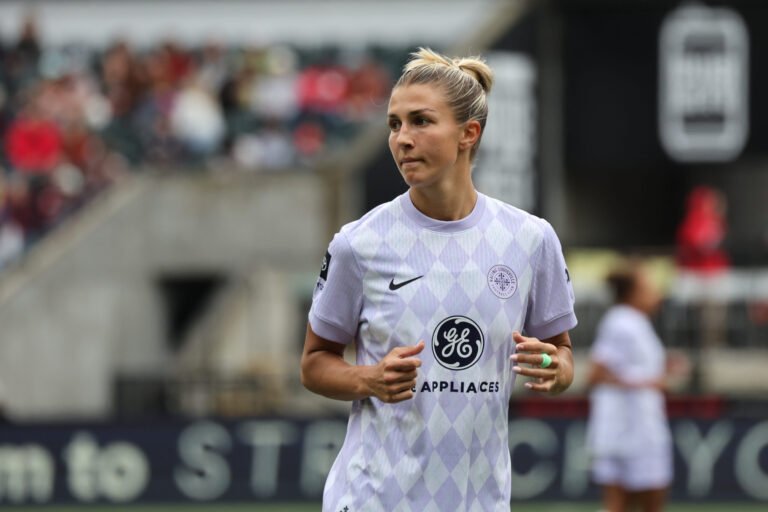 NWSL Extends Pink Card Suspension for Louisville Midfielder Kayla Fischer