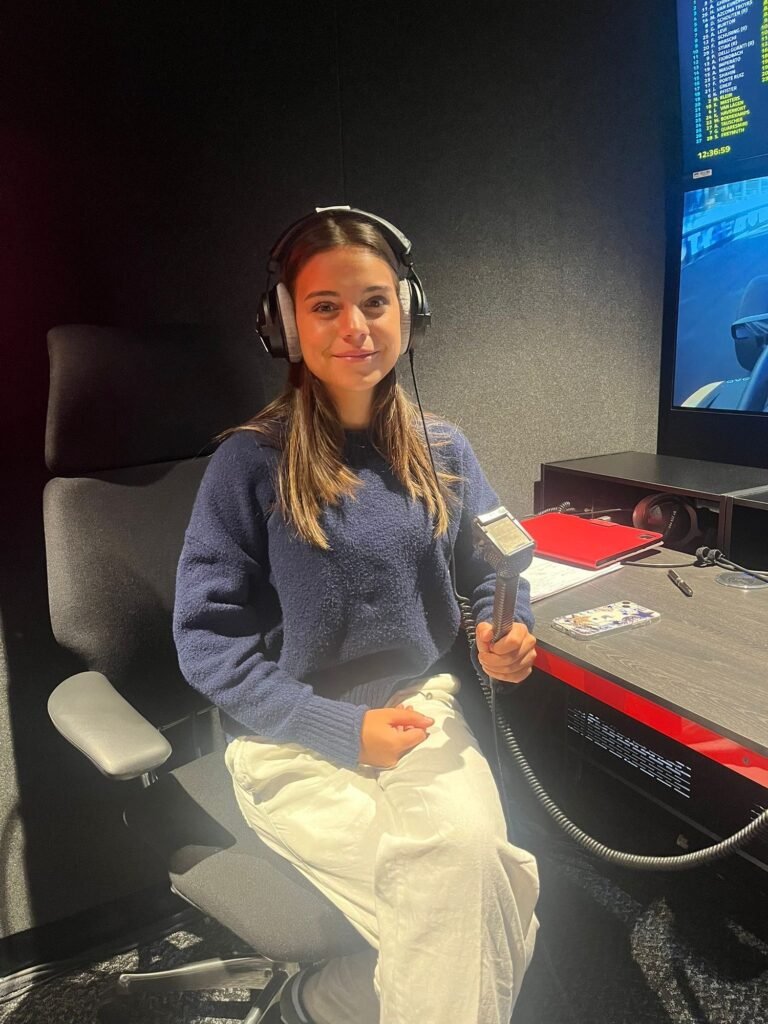 BTS of Method 1 commentating with Scarlett Archer — WE ARE GIRLS IN SPORT
