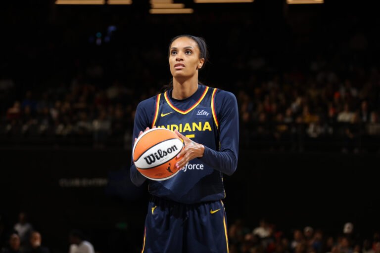 Waived WNBA Vet DeWanna Bonner Rejoins Phoenix Mercury After Fever Go out