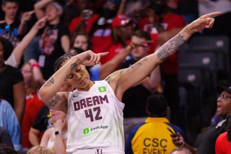 WNBA Standings Frontrunners Phoenix, Atlanta Proper the Send with Monday Wins