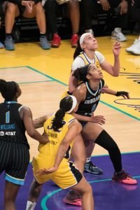 Sky, Reese energy fourth-quarter surge to 92-85 win over Sparks