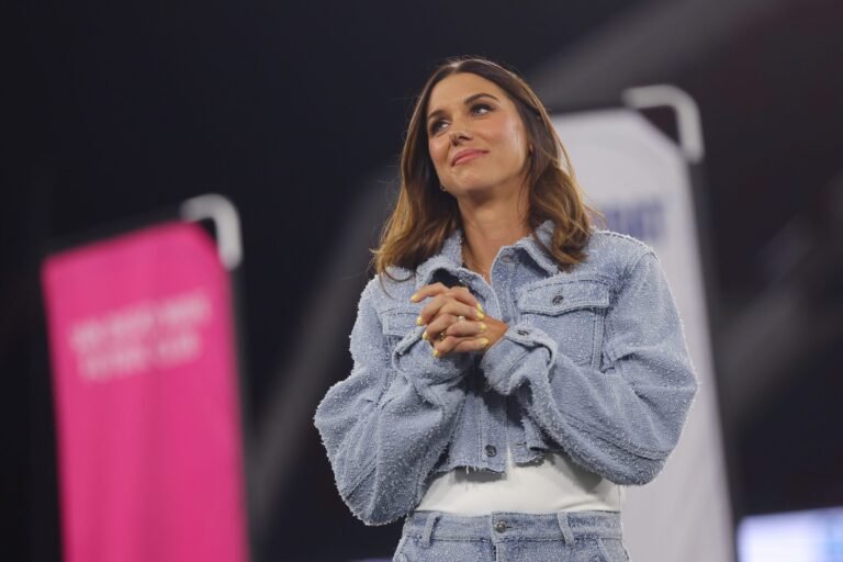 USWNT Legends Alex Morgan, Mia Hamm to Host The Objective Cup Charity Football Fit