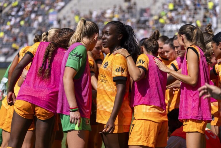 NWSL Choice Day Looms Huge for 2025 Playoff Hopeful Houston Sprint