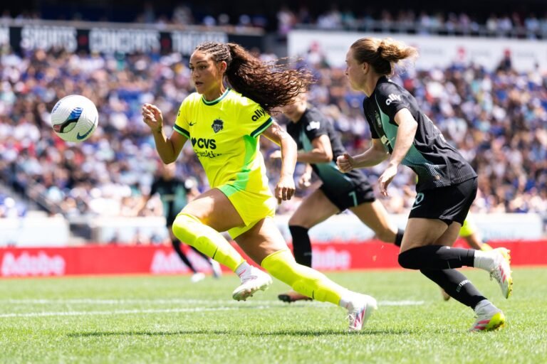 Gotham FC Faces Washington Spirit in 2025 NWSL Championship Heavyweight Fight