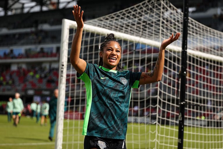 Washington Spirit Superstar Croix Bethune Is Able for the NWSL Playoffs