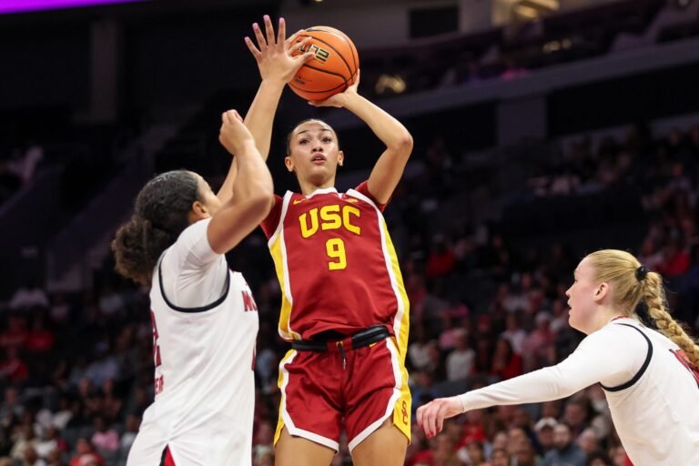 USC Battles South Carolina in “The Actual SC” NCAA Weekend Headliner