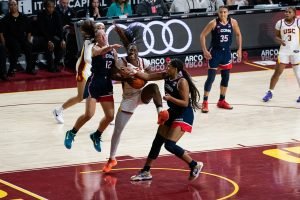 No. 1 UConn flexes their intensity in 79-51 domination of No. 16 USC